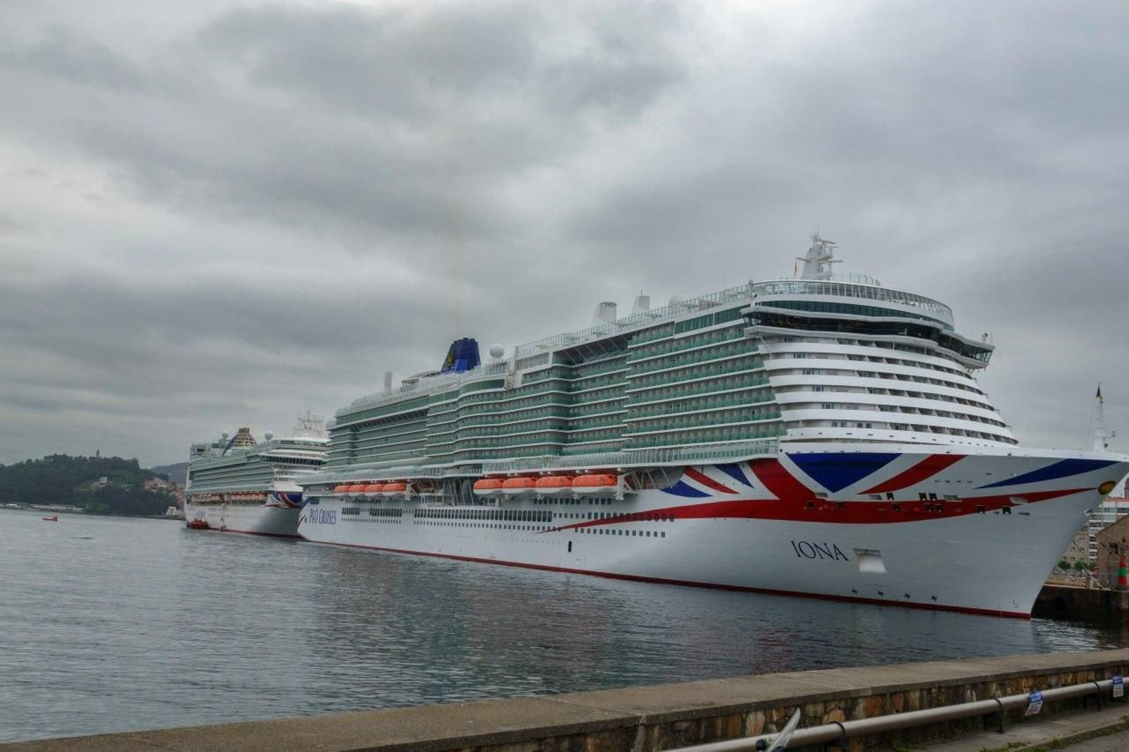 Galería | Vigo recibe una marea de cruceristas británicos