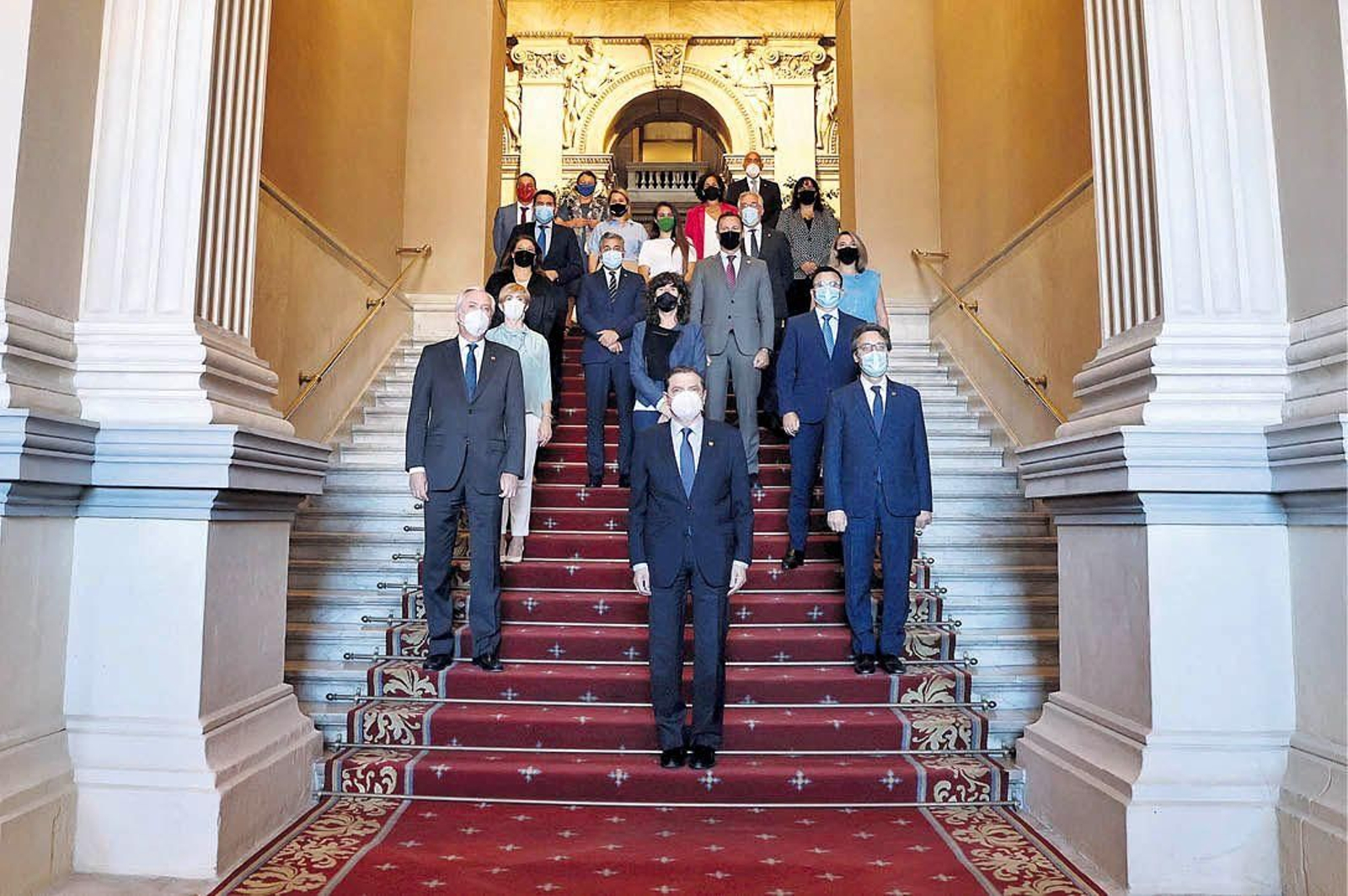 Planas posa con los consejeros autonómicos en la sede ministerial.