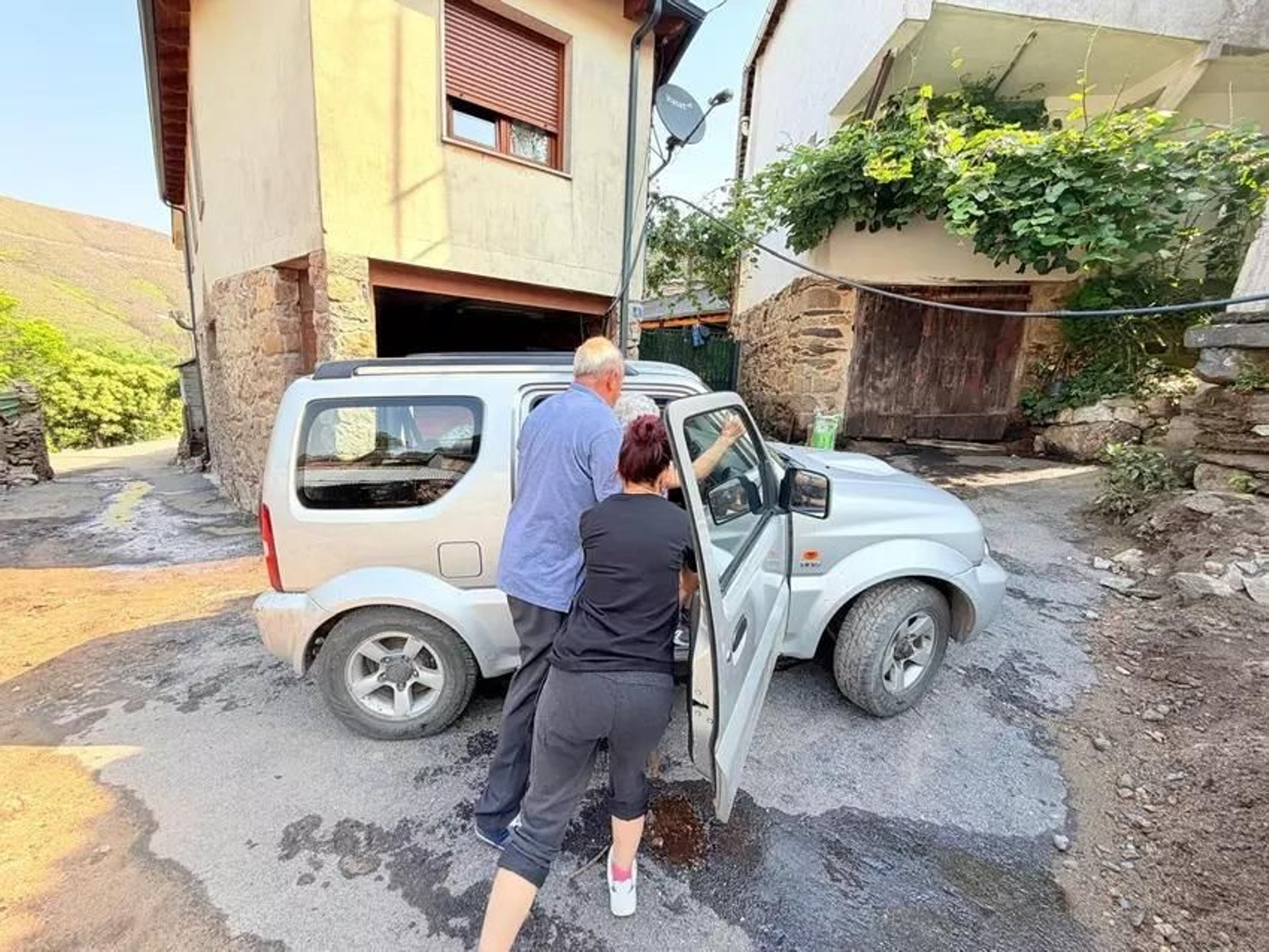 Galería | Enormes destrozos en A Bouza y Pradocabalos por las lluvias torrenciales
