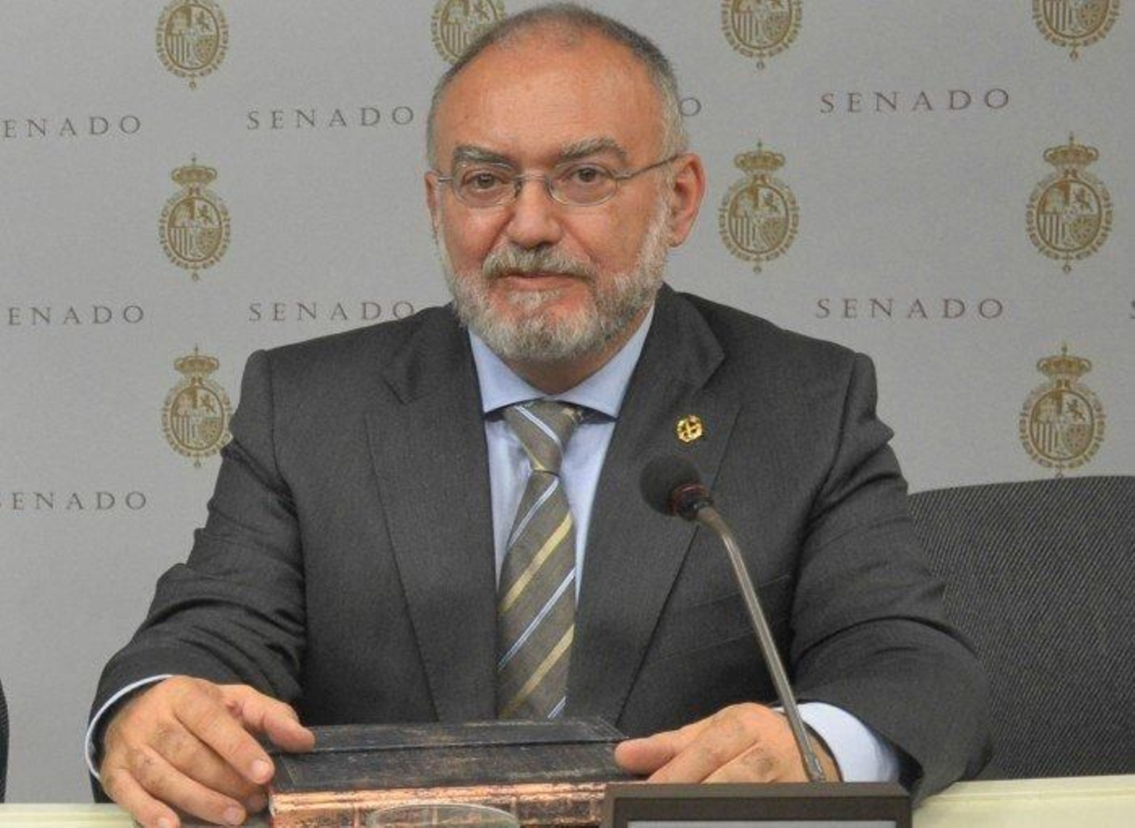 Francisco Burillo, en una visita al Senado.