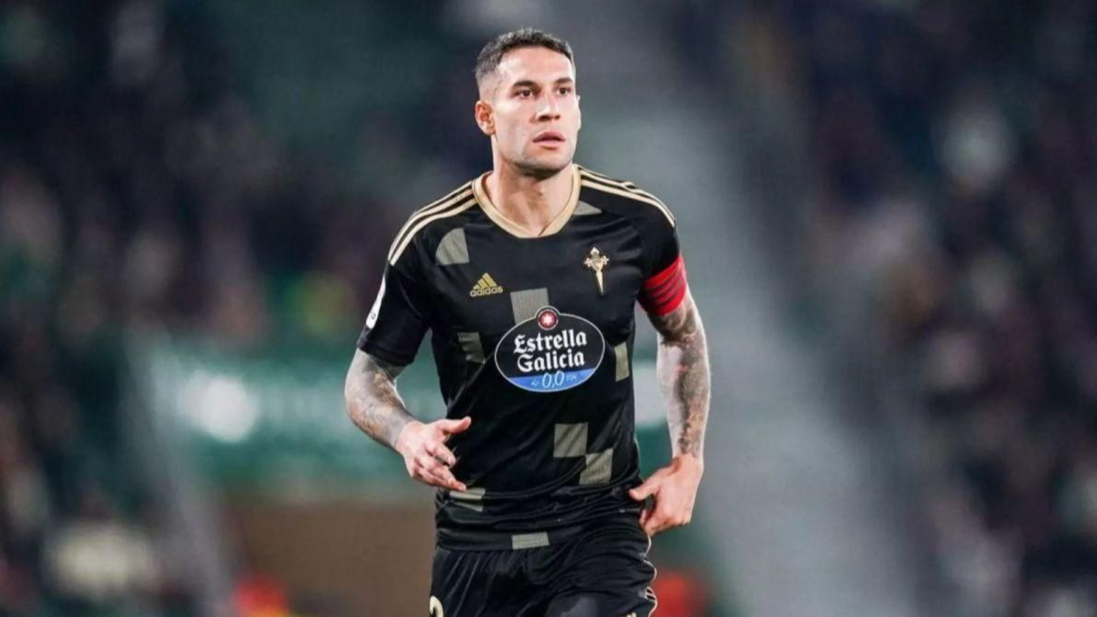 Tras dejar el Celta en 2023, Hugo Mallo ha jugado un año en el Inter de Porto Alegre y otro en el Aris de Salónica.