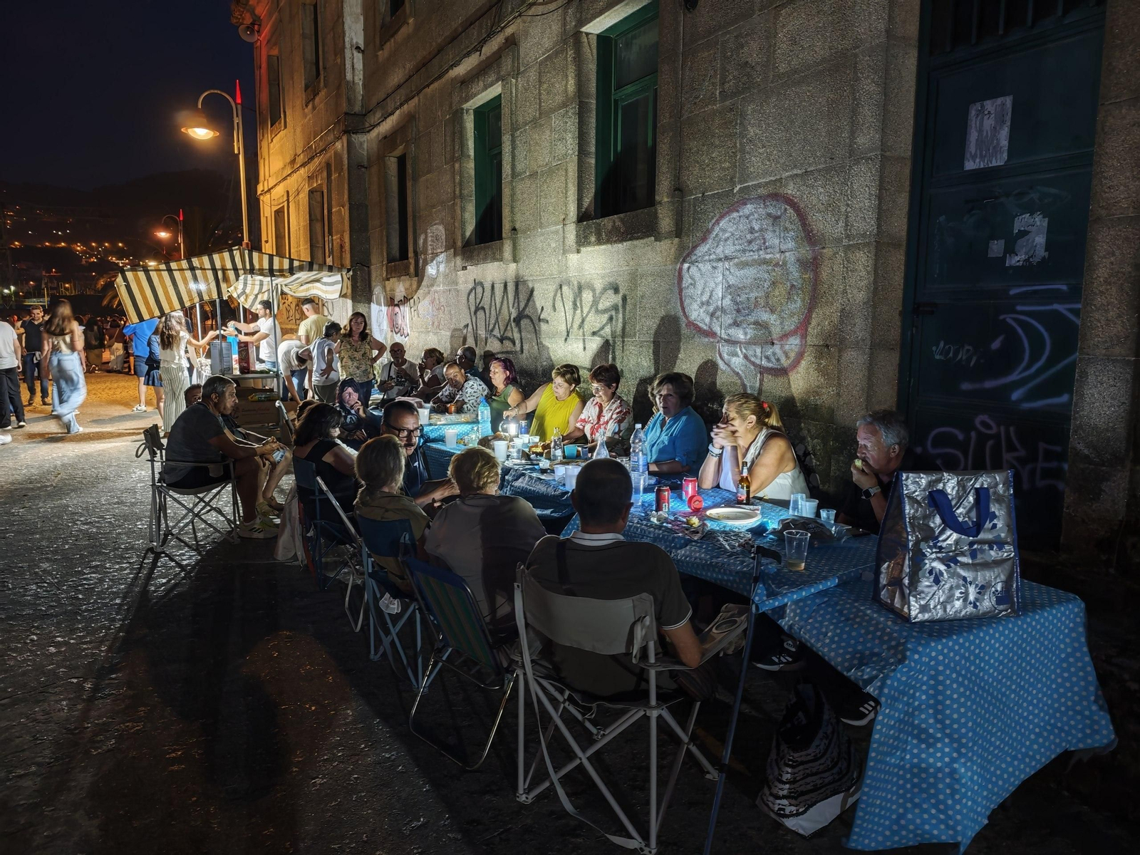 Galería | Las hogueras de San Xoán encienden Vigo y su área