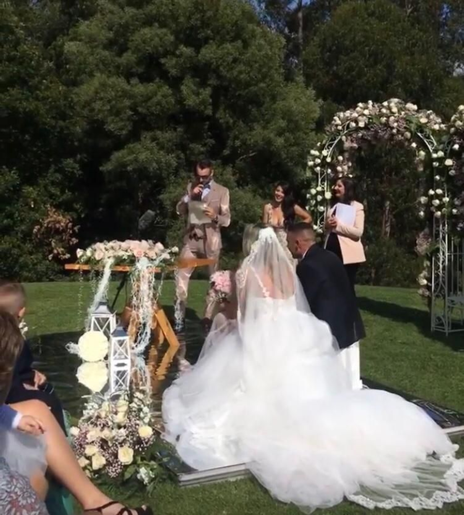 La boda de  Iago Aspas y Jenni Rueda  16