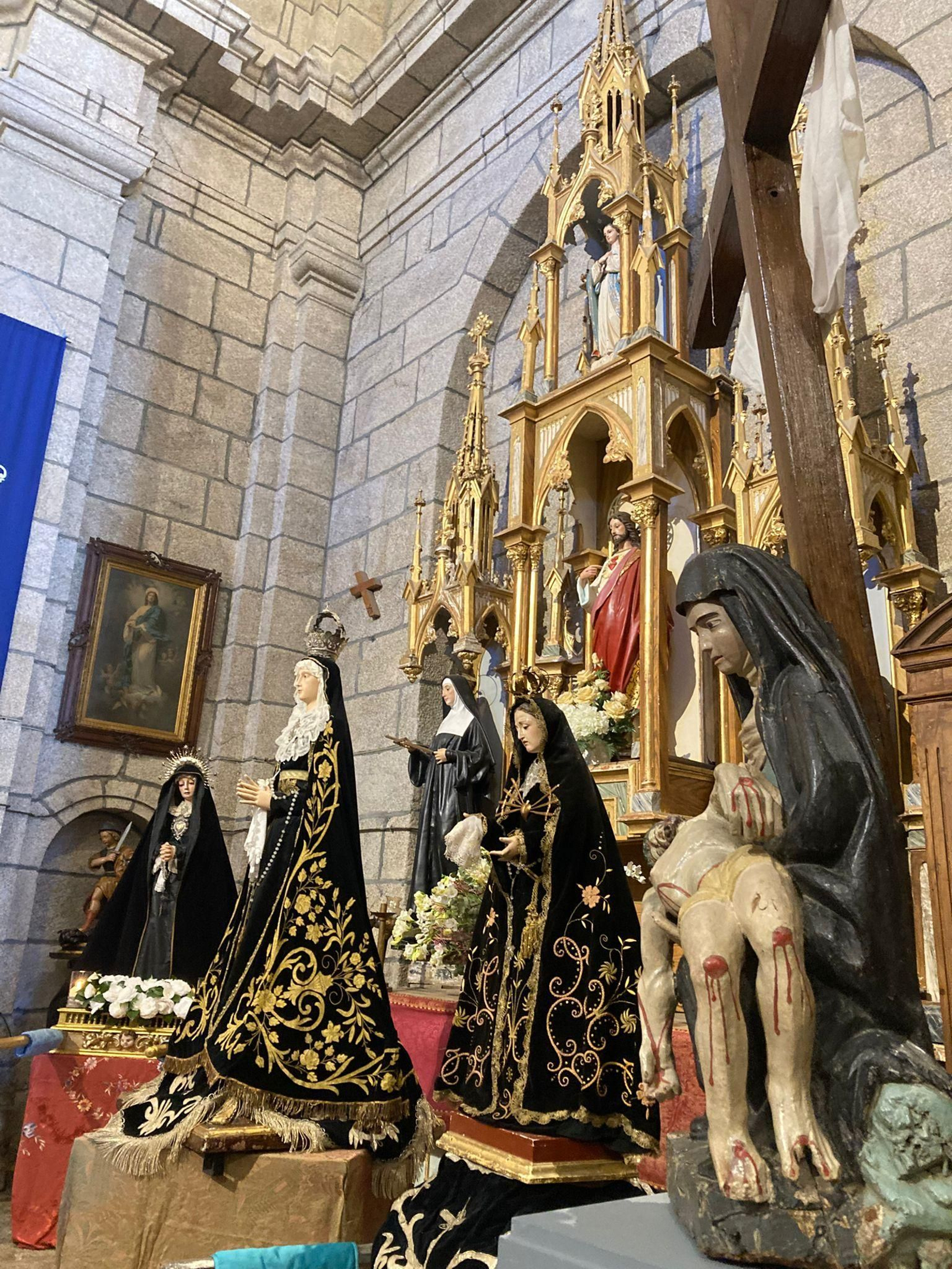 Galería | La Semana Santa de Castro Caldelas, una oportunidad para descubrir la Galicia interior