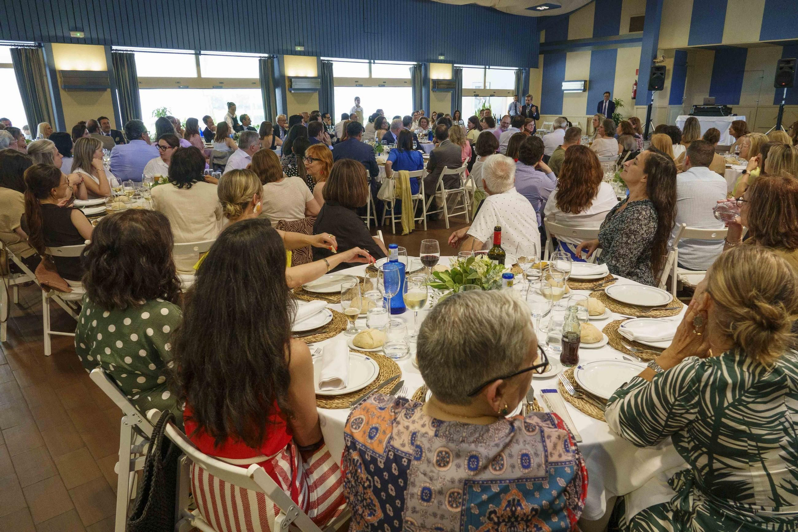Galería | Emotiva despedida en Vigo al exjuez decano Germán Serrano
