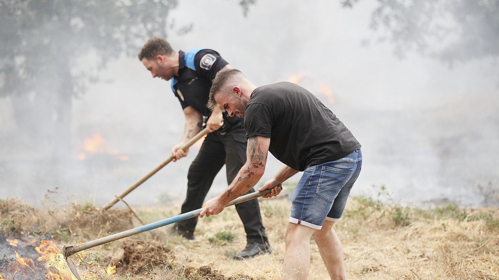 Galería | El fuego rodea Ourense