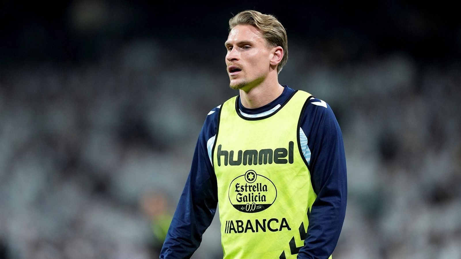 Starfelt, durante un calentamiento de la presente temporada.