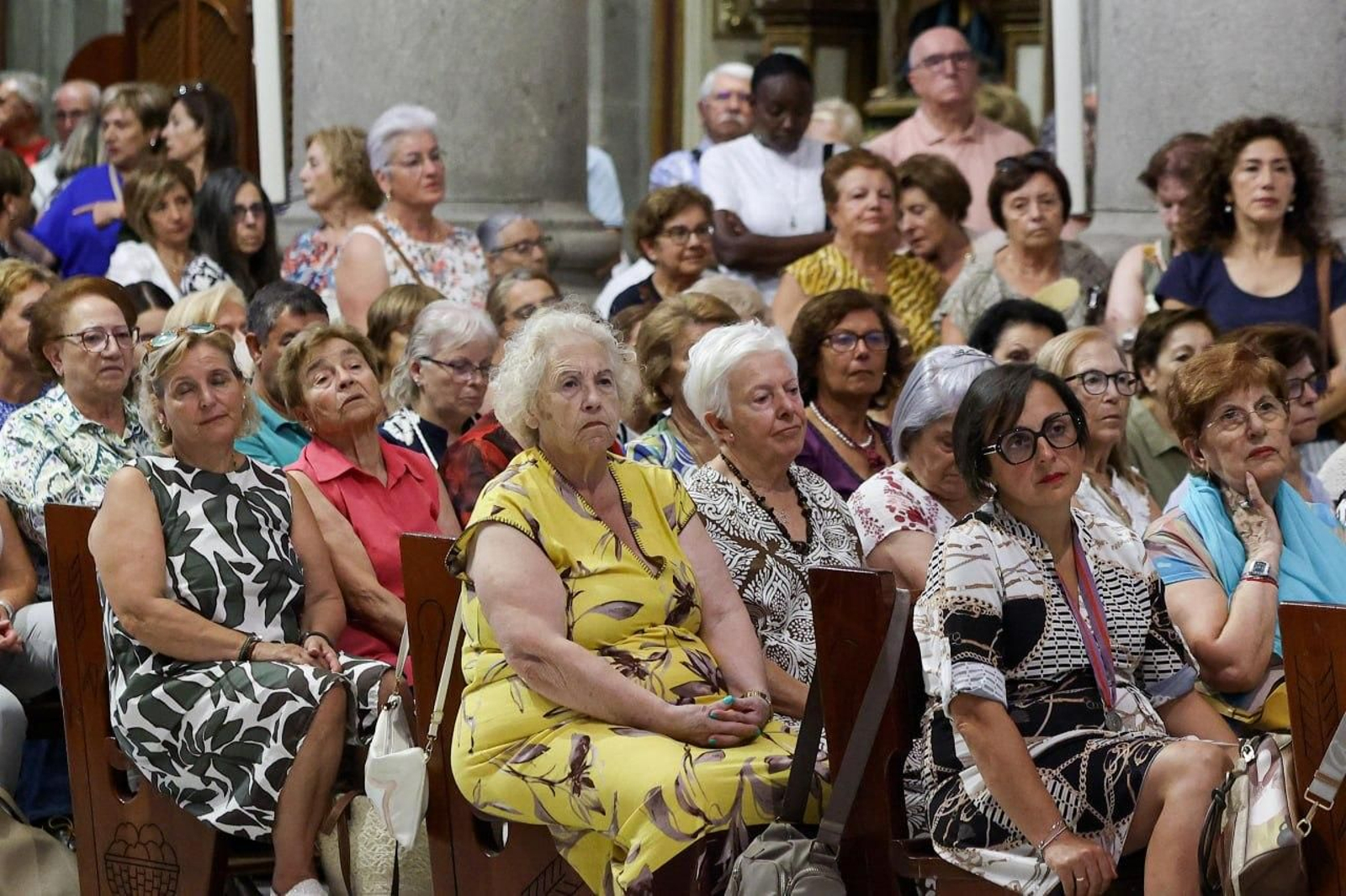Galería | Vigo vive el pregón y el descendimiento del Cristo da Victoria