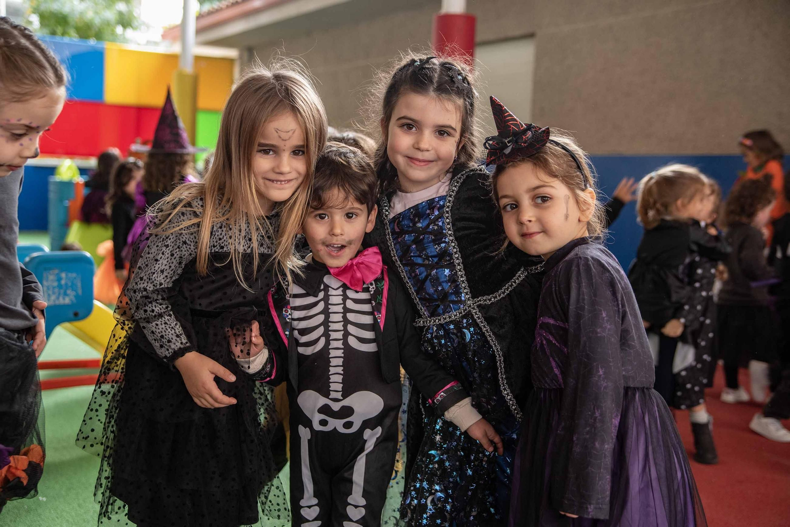 Galería | Samaín y magosto se juntan en la celebración festiva del CEIP Pintor Laxeiro de Vigo