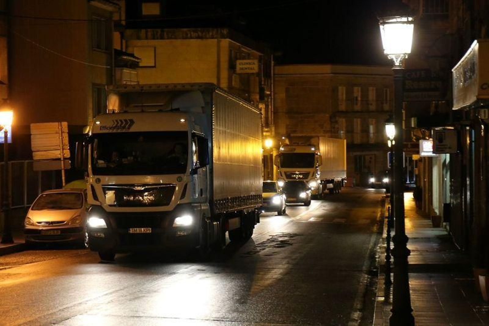 El cierre del túnel de A Cañiza obliga a desviar el tráfico por la N-120 // FOTO: ALBERTE