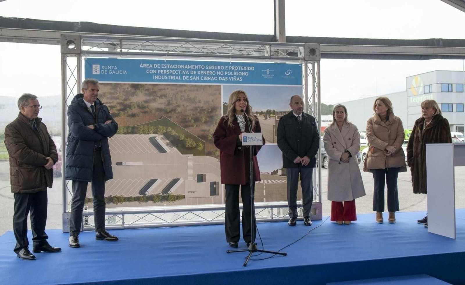 Luis Menor, Alfonso Rueda, Marta Nóvoa, Rodríguez Araújo, Ethel Vázquez, Elena Rivo y Marisol Novoa.