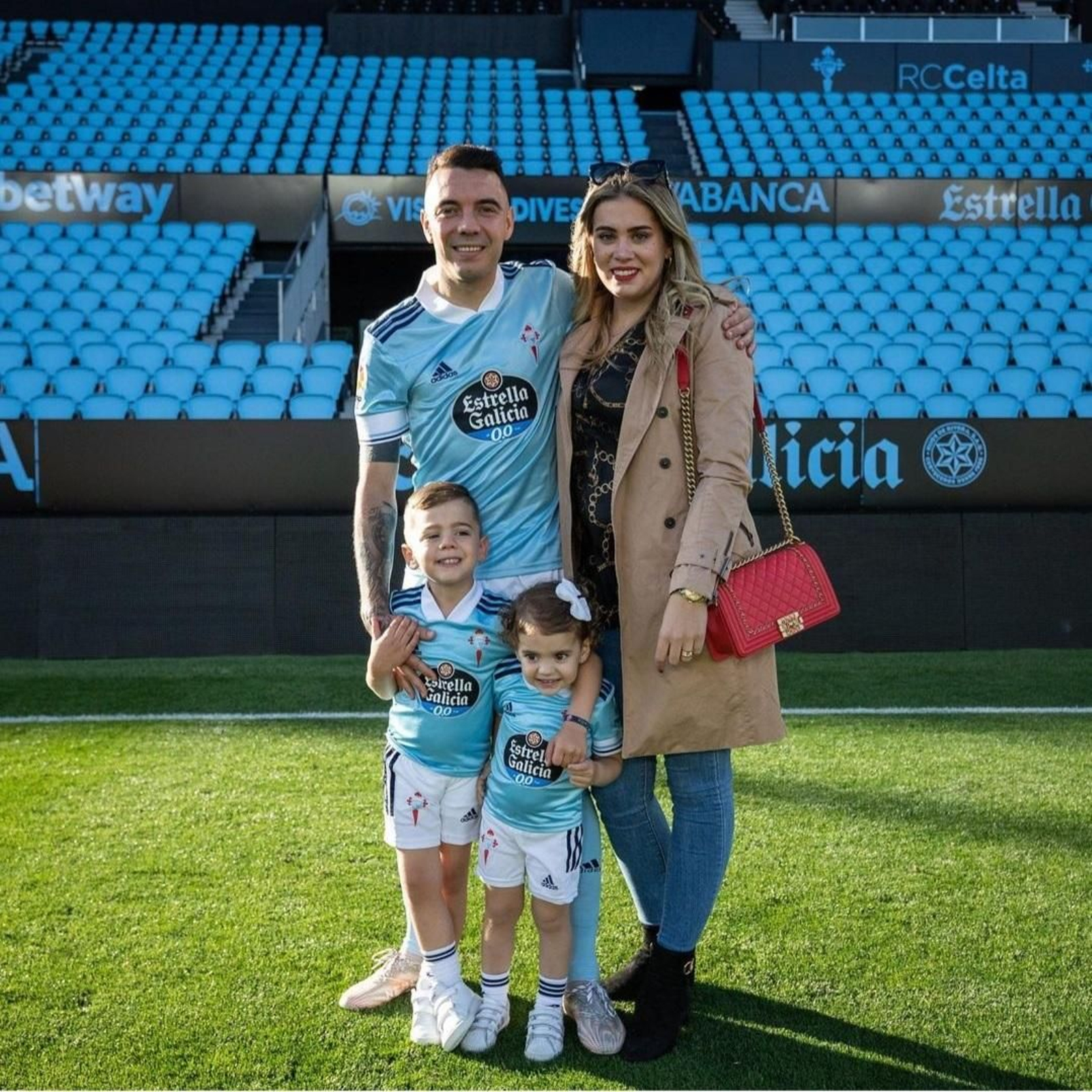Iago Aspas y su familia