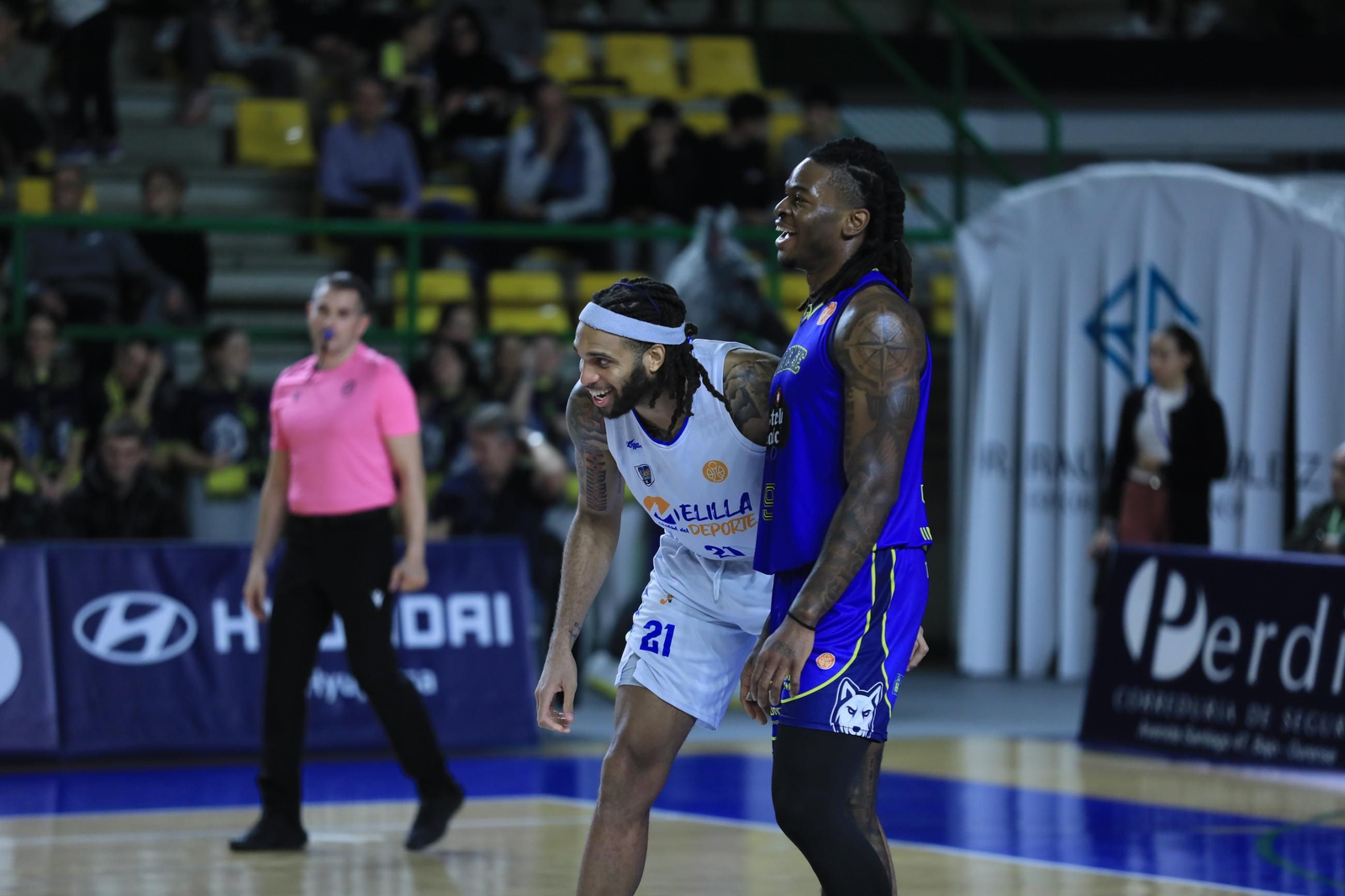 Galería | El COB gana y sigue disfrutando ante un Pazo entregado