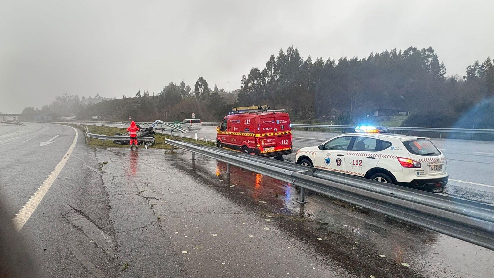 Protección Civil también brindó asistencia. 