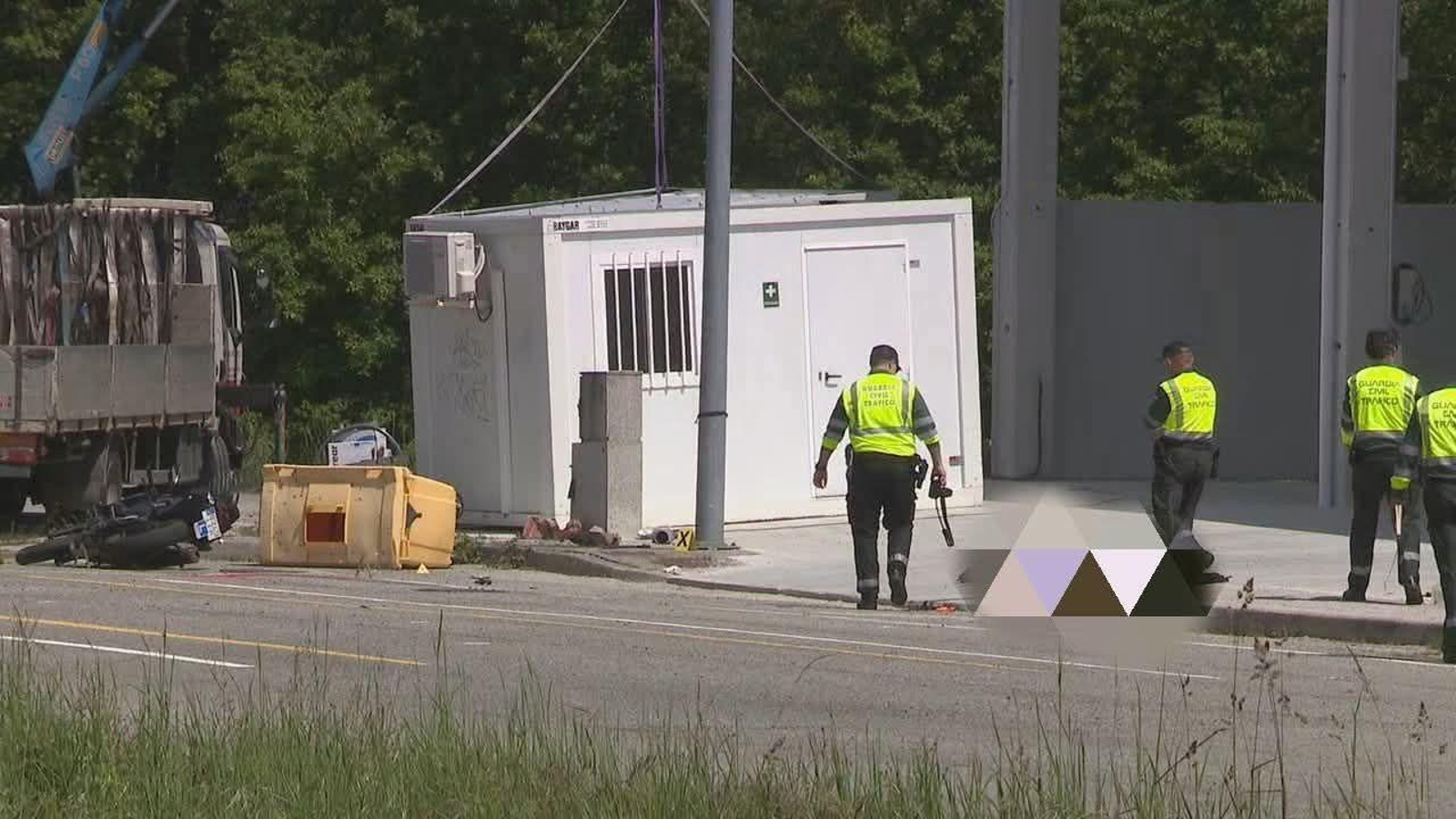 La Guardia Civil de Tráfico en el lugar de los hechos.