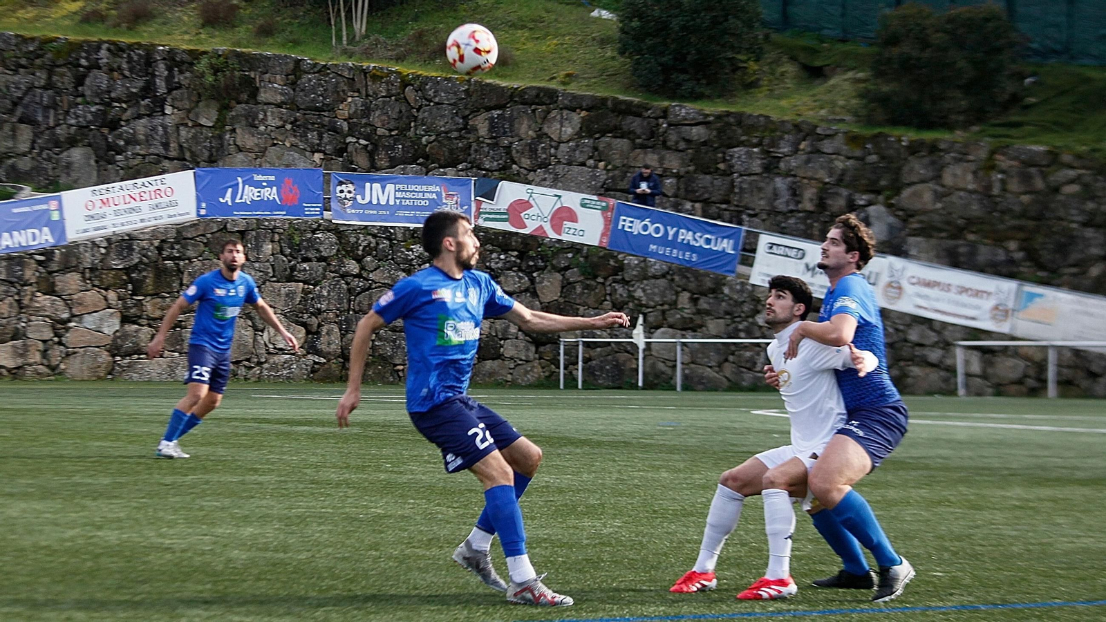 El Barbadás venció al Silva en Os Carrís.
