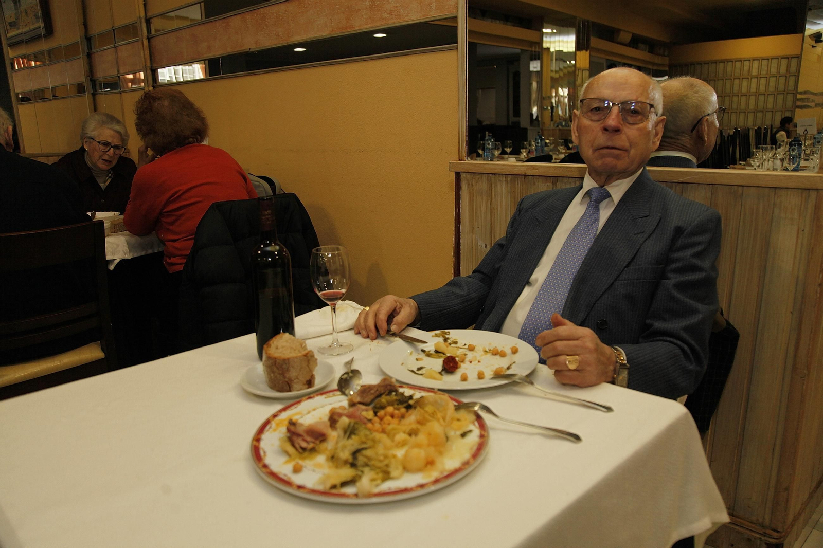 Galería | Sabroso cierre de Entroido en Carballiño, con la Festa da Cachucha