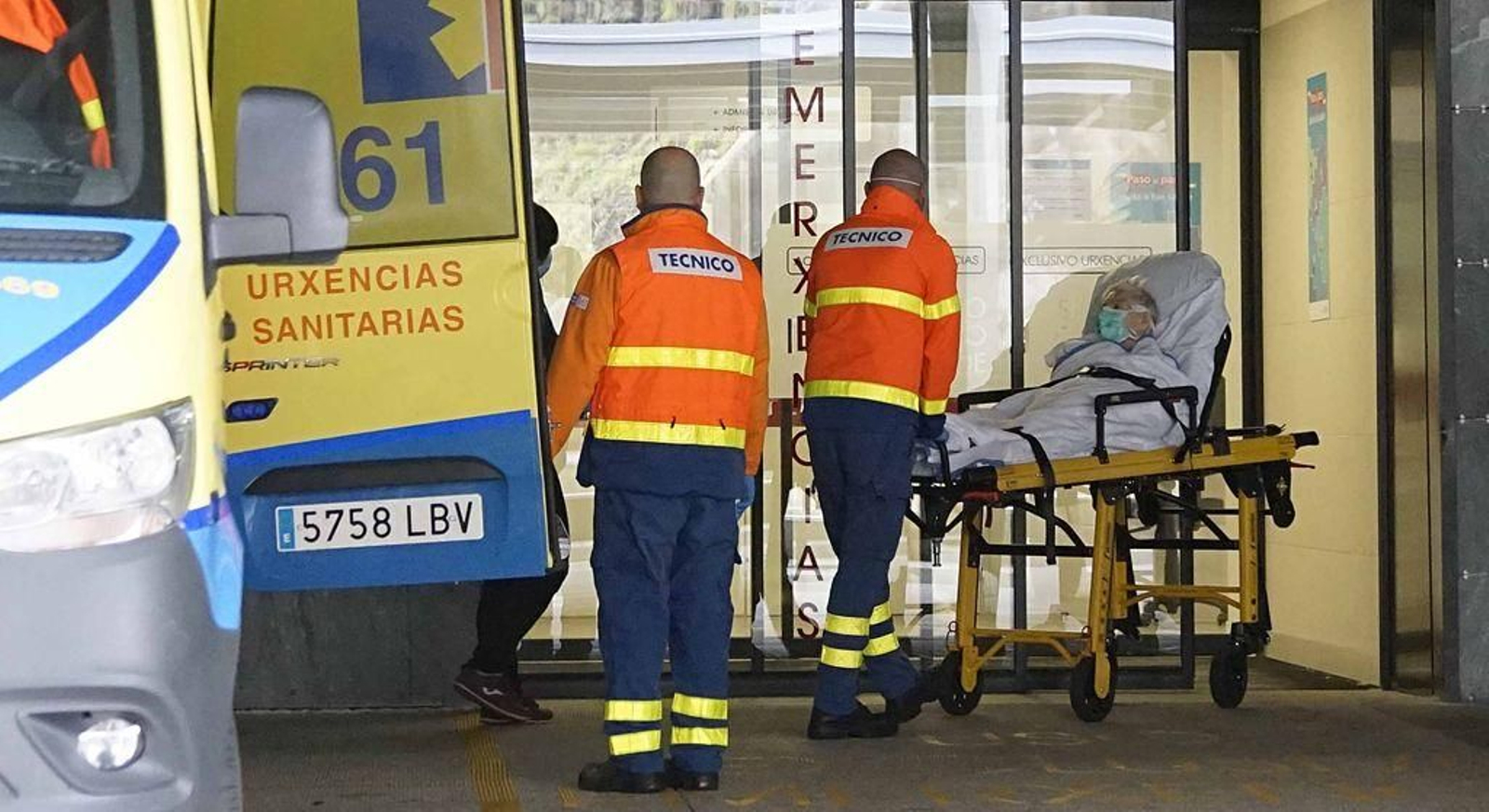 Ambulancia en el hospital.