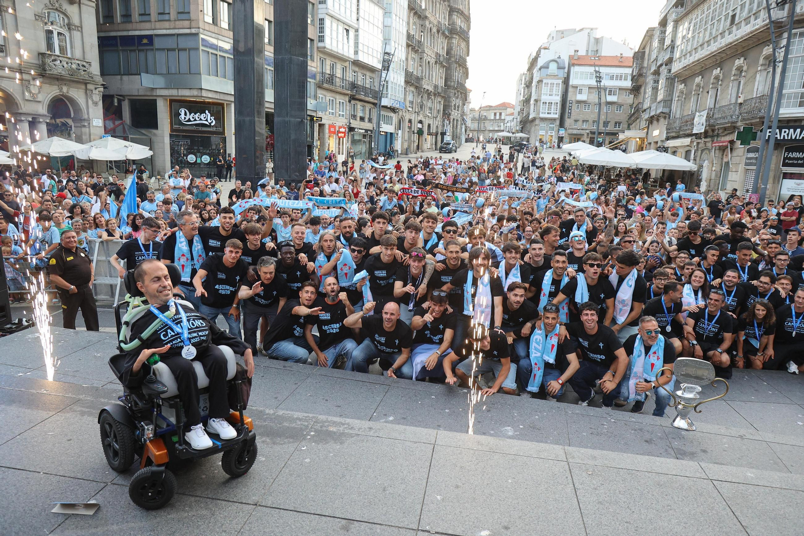 Galería | El Celta Fortuna celebra en Porta do Sol el ascenso a Segunda