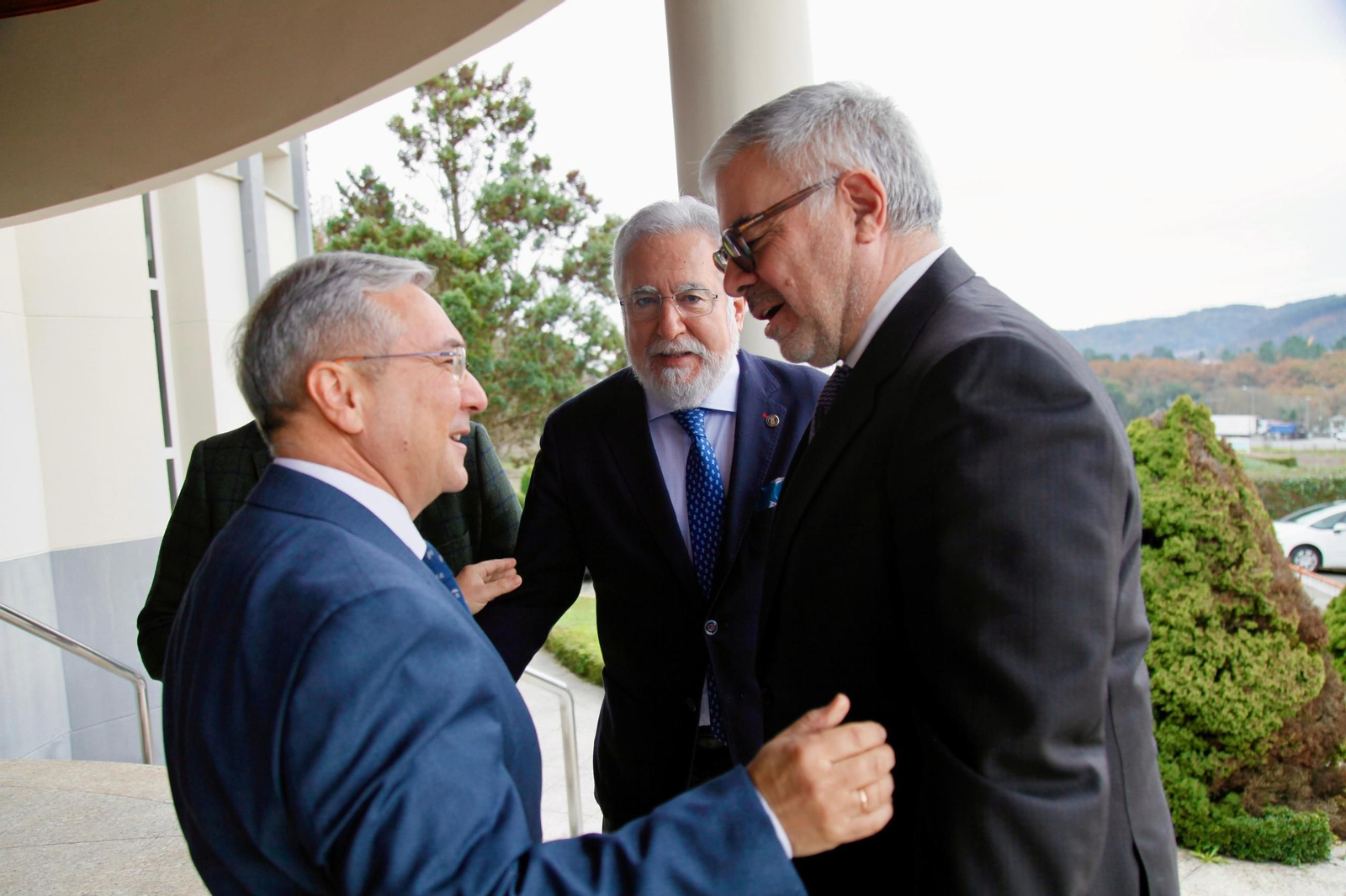Galería | Luis Menor, el presidente de la Diputación de Ourense, en el Foro La Región, en imágenes