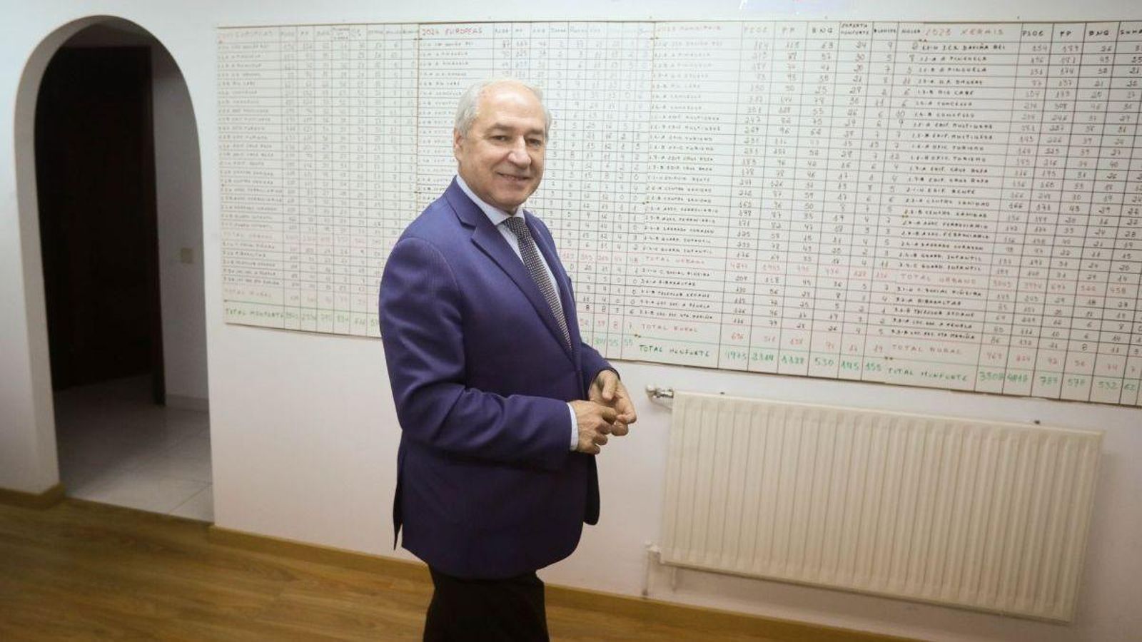 Tomé, la semana pasada en la sede monfortina del PSOE.