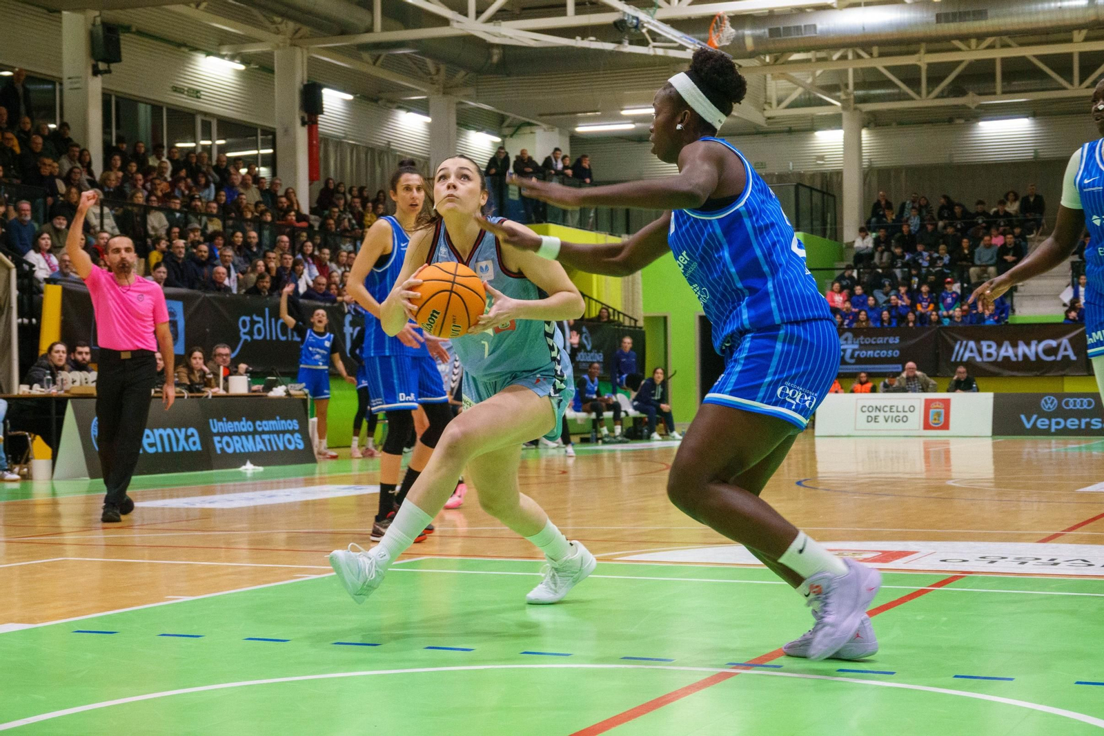 El Celta Femxa Zorka ganó al Azulmarino en Navia por 3 puntos tras perder en la pista mallorquina por 19.