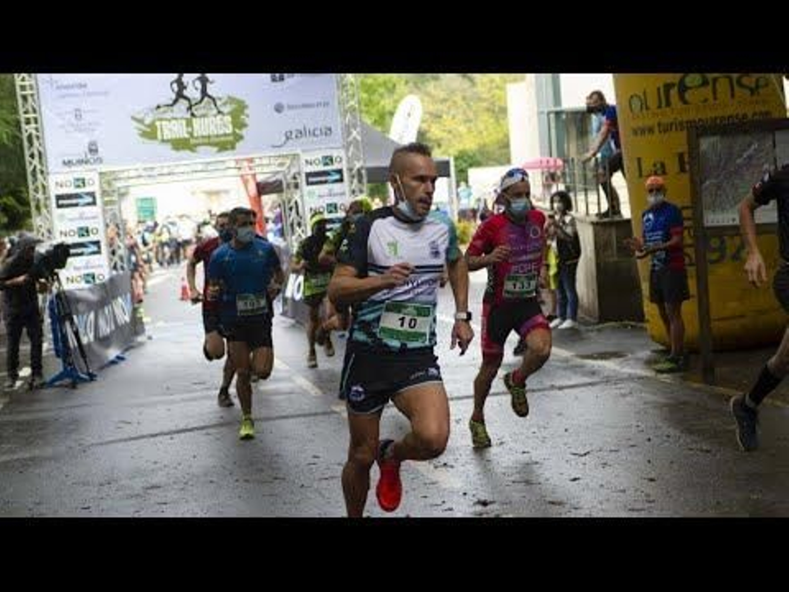 Trail del Xurés | La lluvia no frena a los participantes