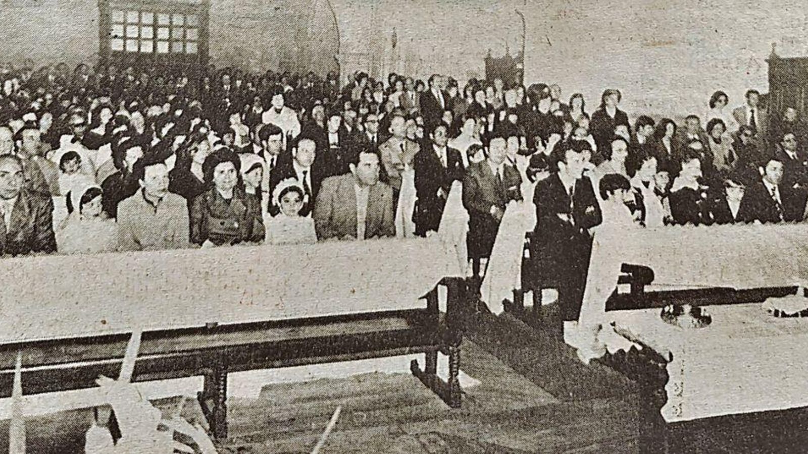 Primeras Comuniones colectivas en templos orensanos.