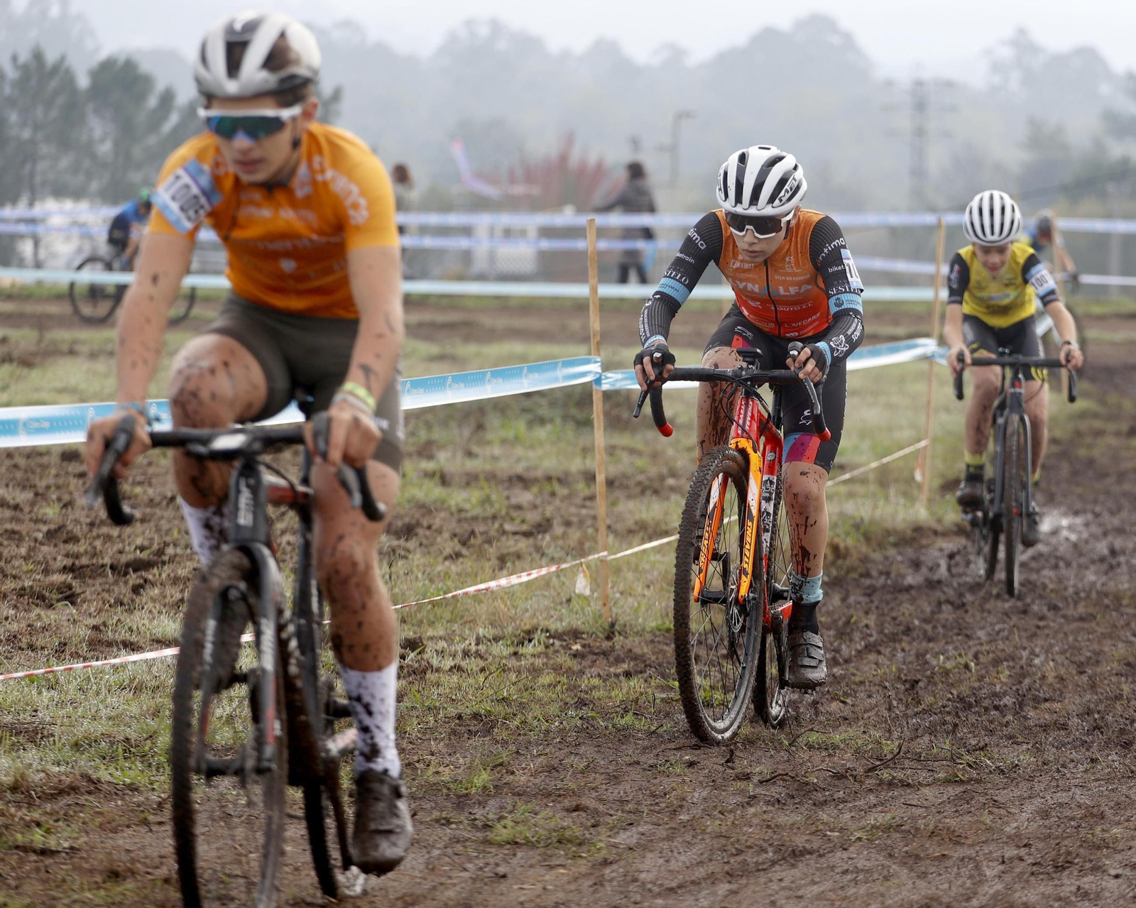 Galería | El ciclocross toma Porriño con una prueba puntuable de la Copa Galicia