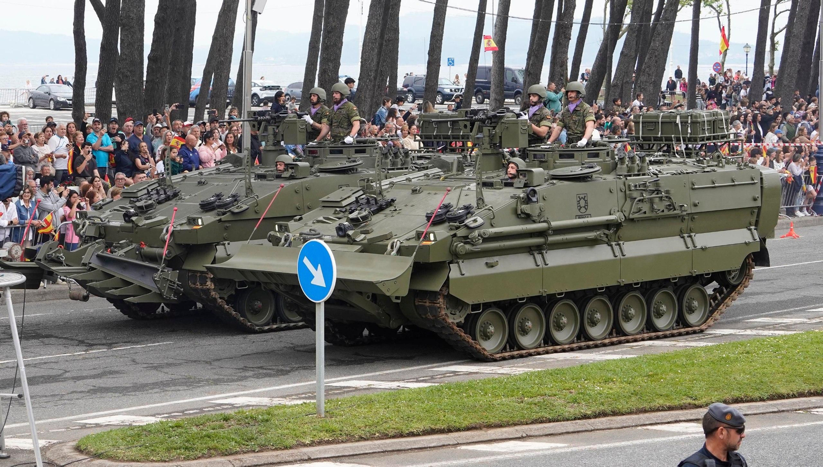 Galería | Las mejores imágenes del histórico Día de las Fuerzas Armadas en Vigo