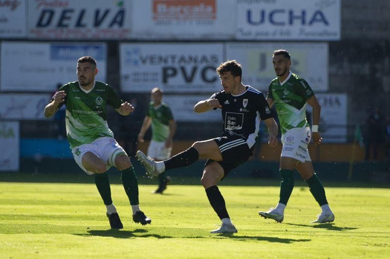 Partido entre el Arenteiro y el Compostela.