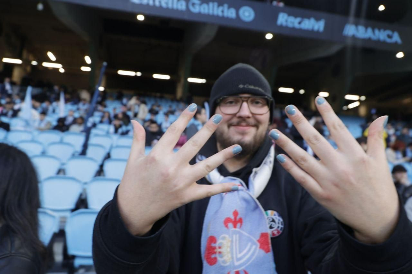 Galería | La afición del Celta saca las uñas contra la homofobia