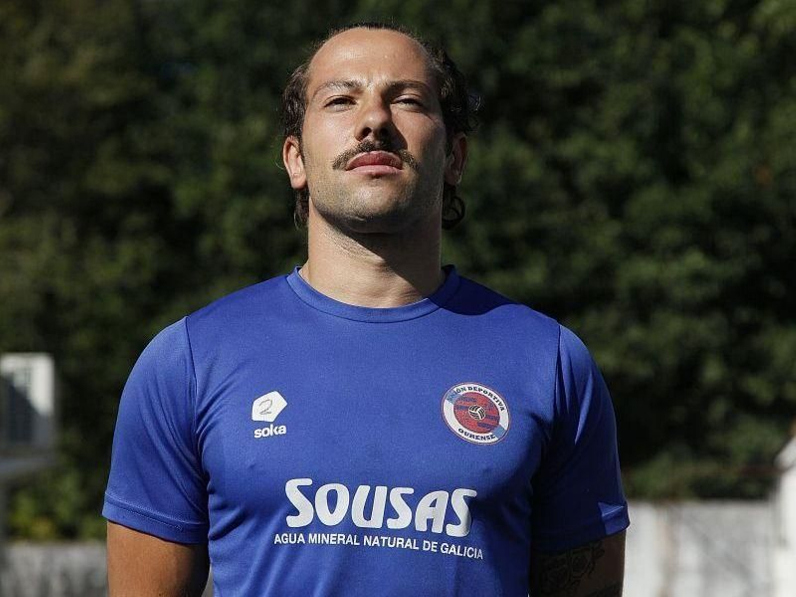Varo Fernández, defensa rojillo.