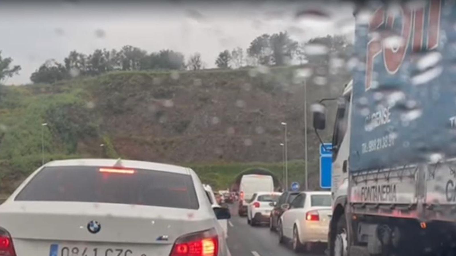 Retenciones en el túnel de Alongos