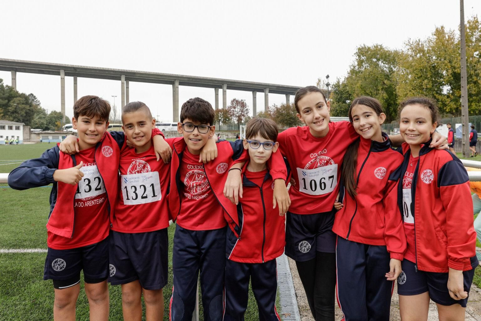 Colegio: Vila do Arenteiro. De izq-der:  Anton, Fabio, Mateo, Anxo, Clara, Valeria y Luna