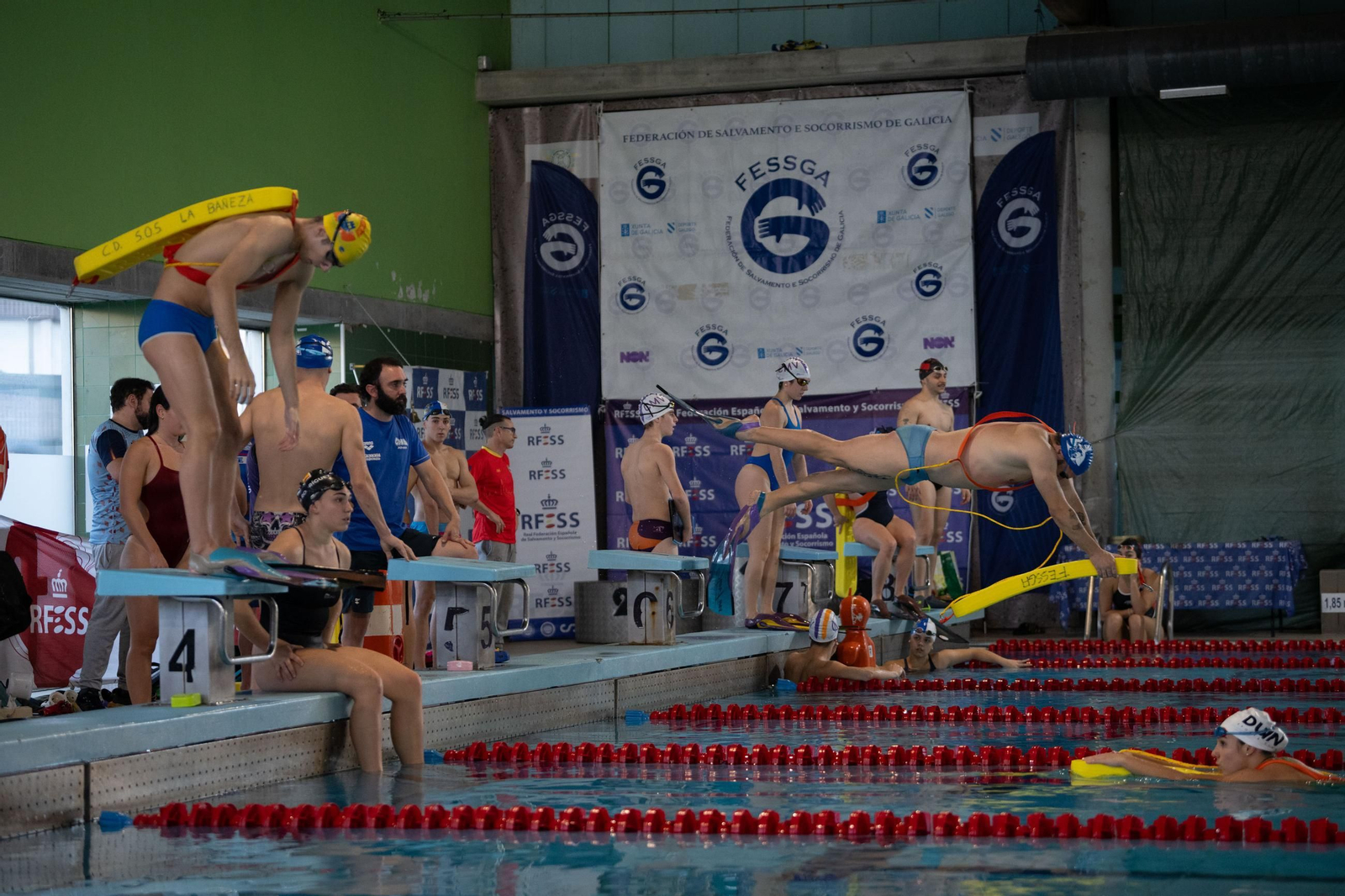 Galería |  La élite del socorrismo en España se reunió en la piscina Rosario Dueñas