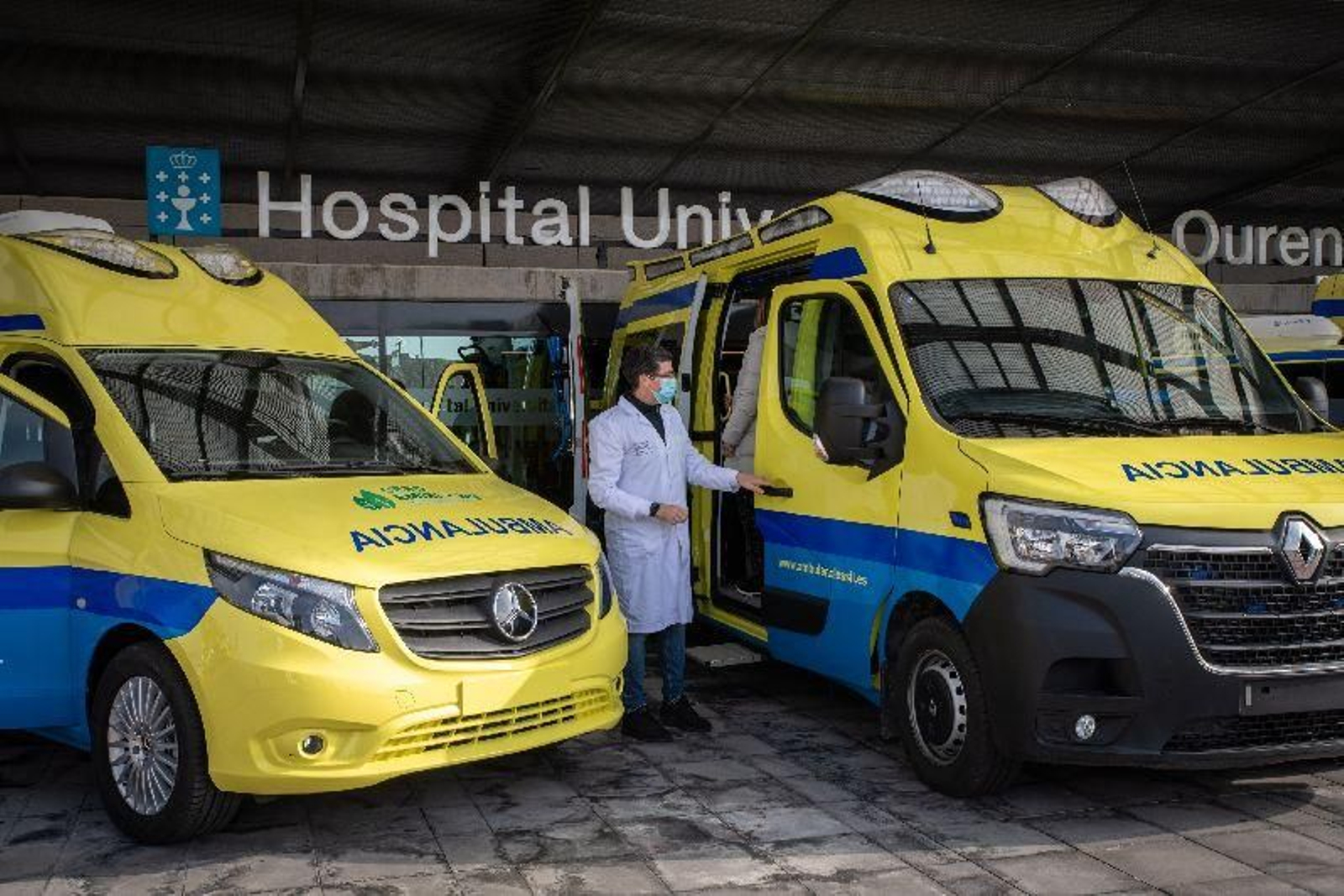 Nuevas ambulancias eléctricas y unidades medicalizadas del Área Sanitaria de Ourense, Verín y O Barco.