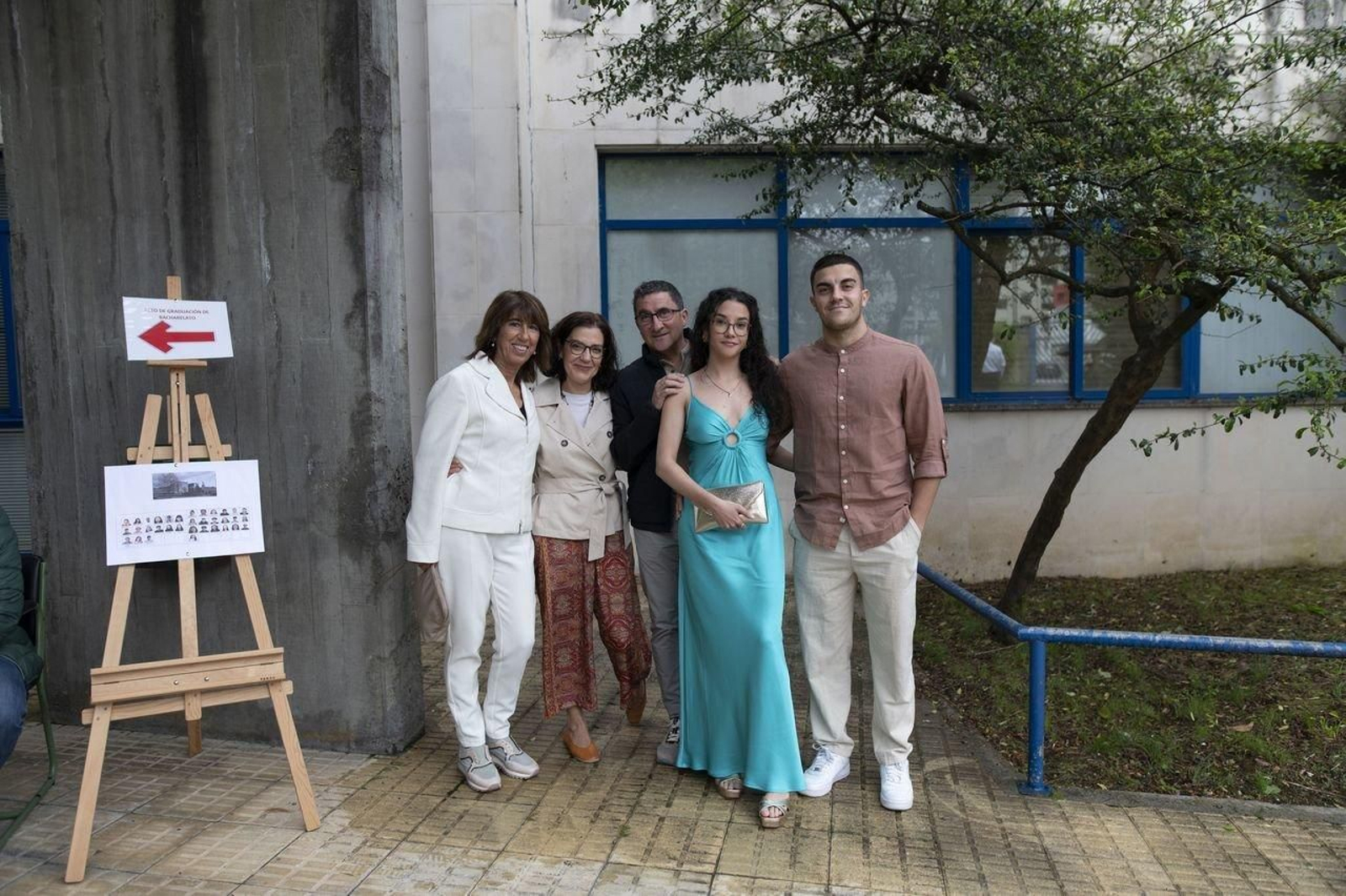 Tita, Natalia, Roberto, Sara y Mateo