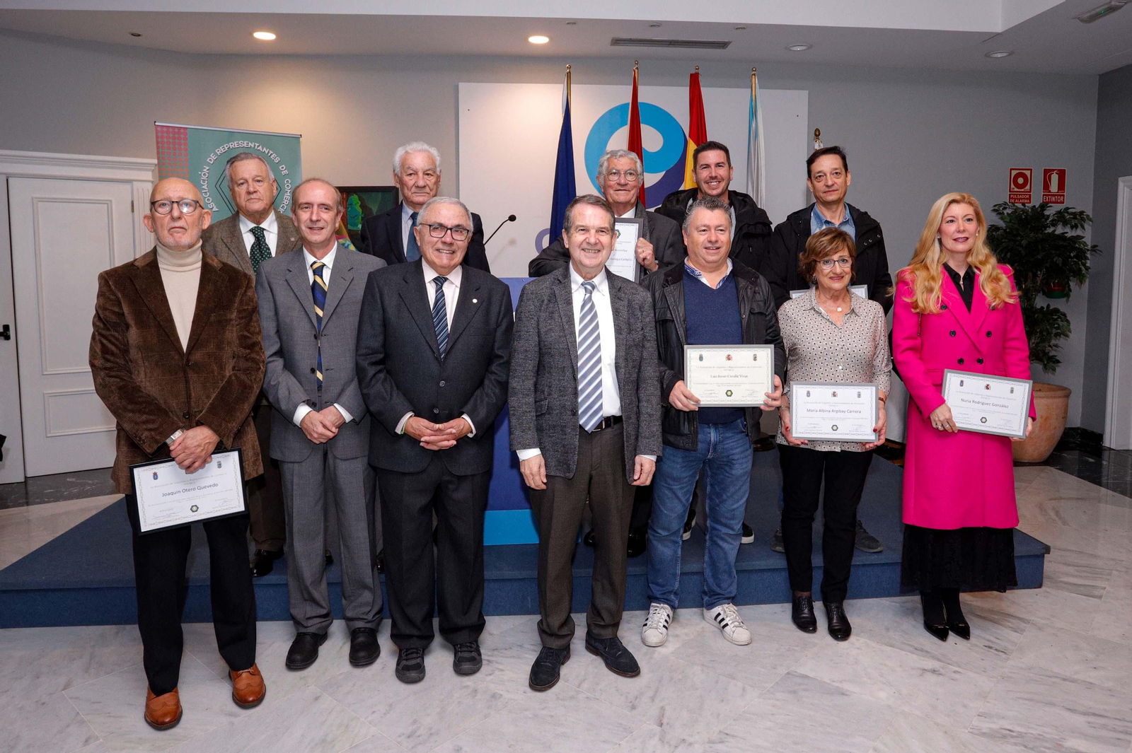 Entrega de insignias del comercio en Circulo de Empresarios. // Jorge Santome