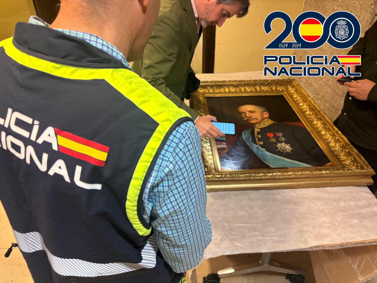 Una de las pinturas de José María Carbonero que ha recuperado la Policía Nacional.