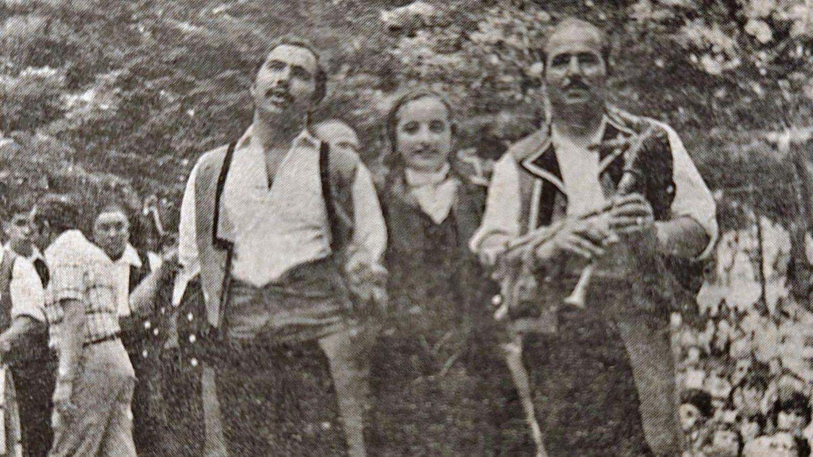 Los ganadores en el concurso de muiñeira.