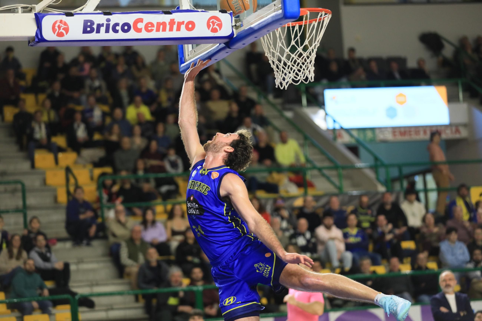 Galería |  El milagro en el Pazo para el COB fue competir