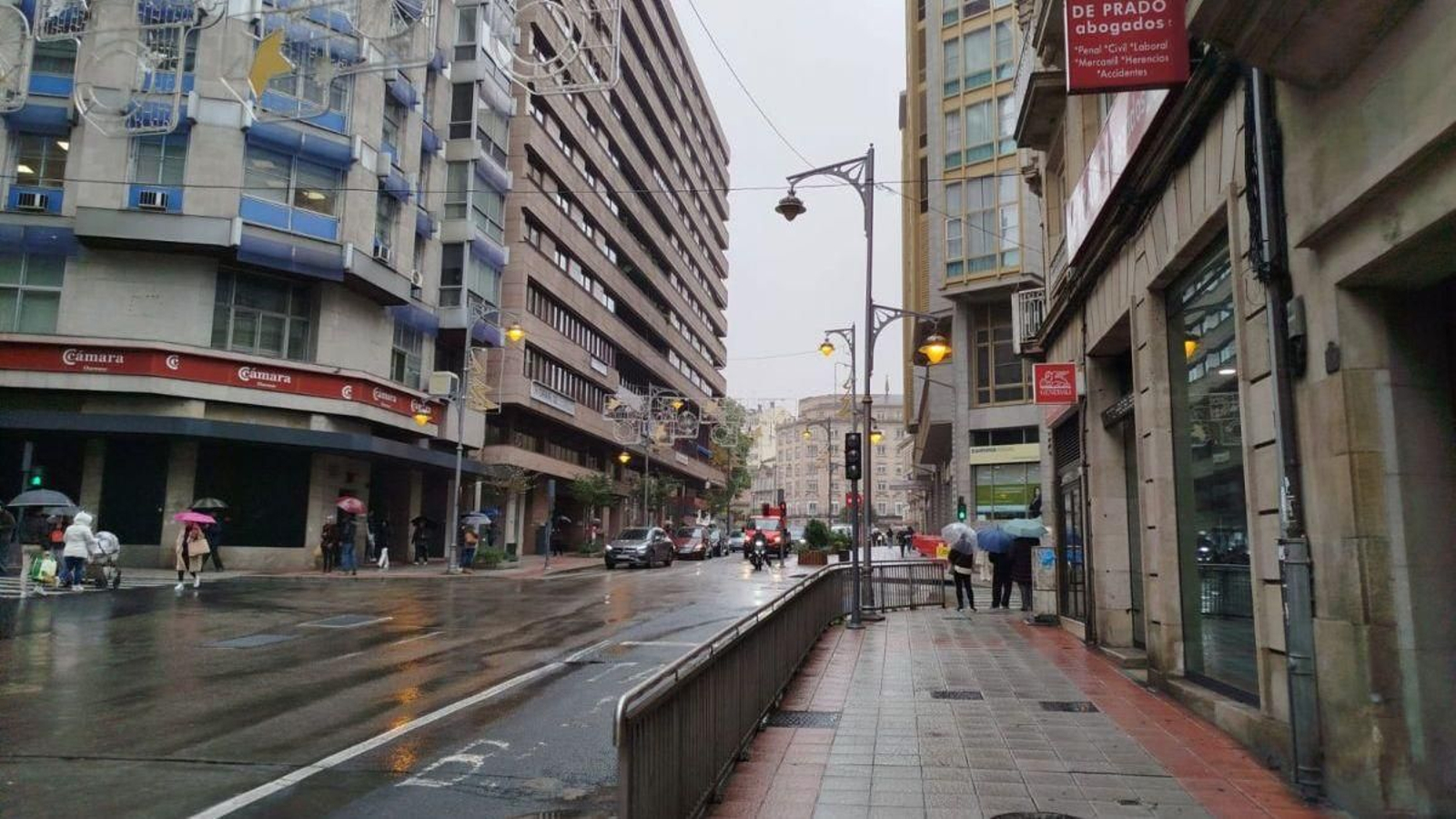 Farolas en Curros Enríquez