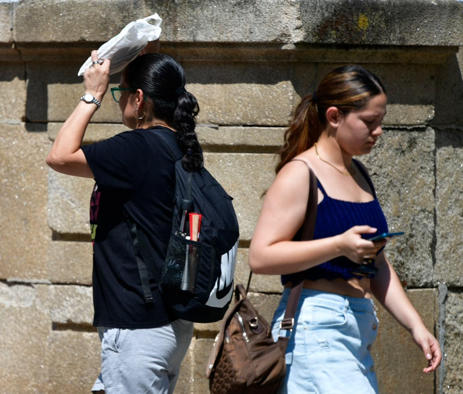 Galería | Ourense vive un domingo asfixiante a más de 40 grados, en fotos