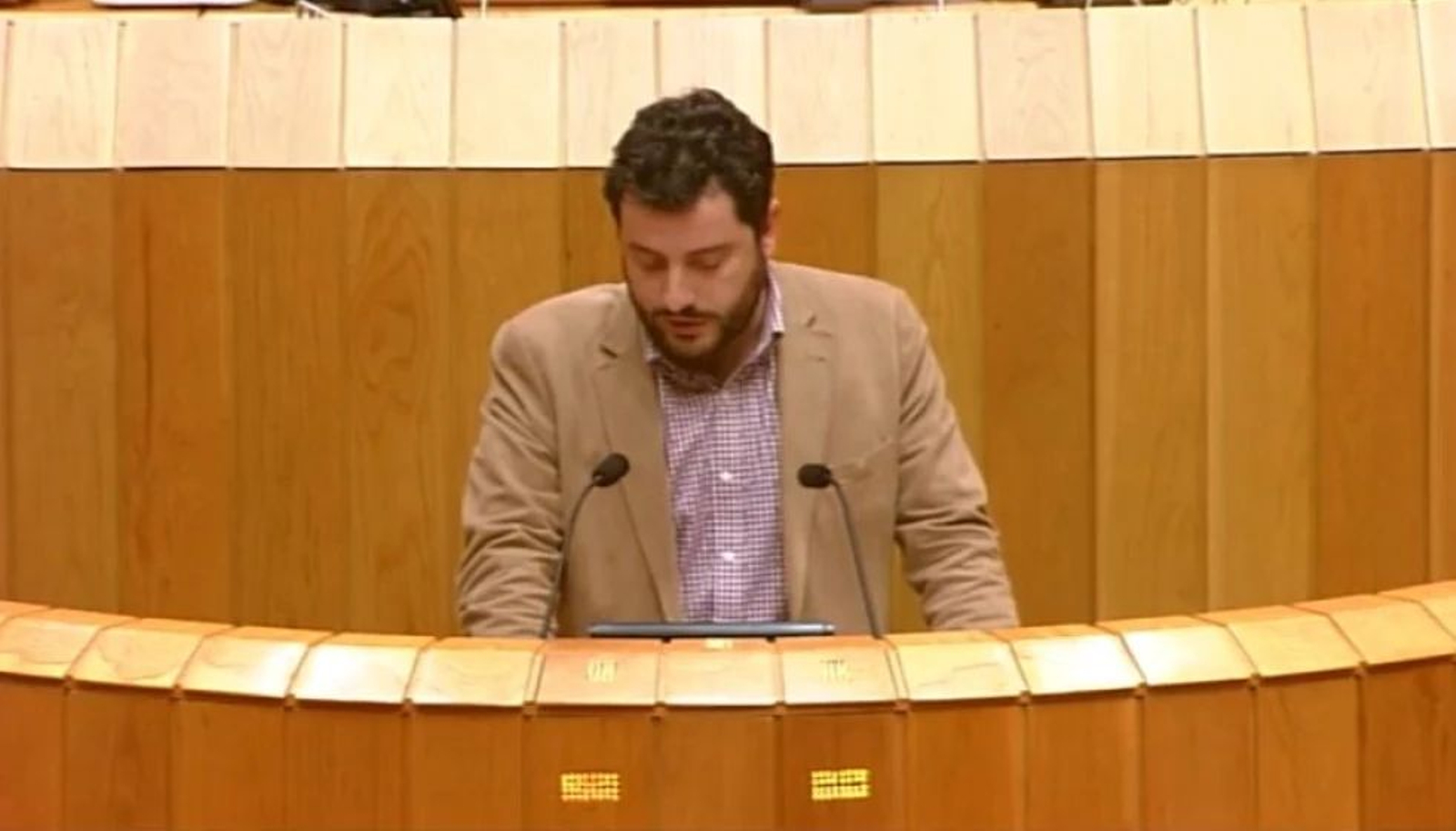 Emilio Vázquez Blanco en el Parlamento de Galicia.