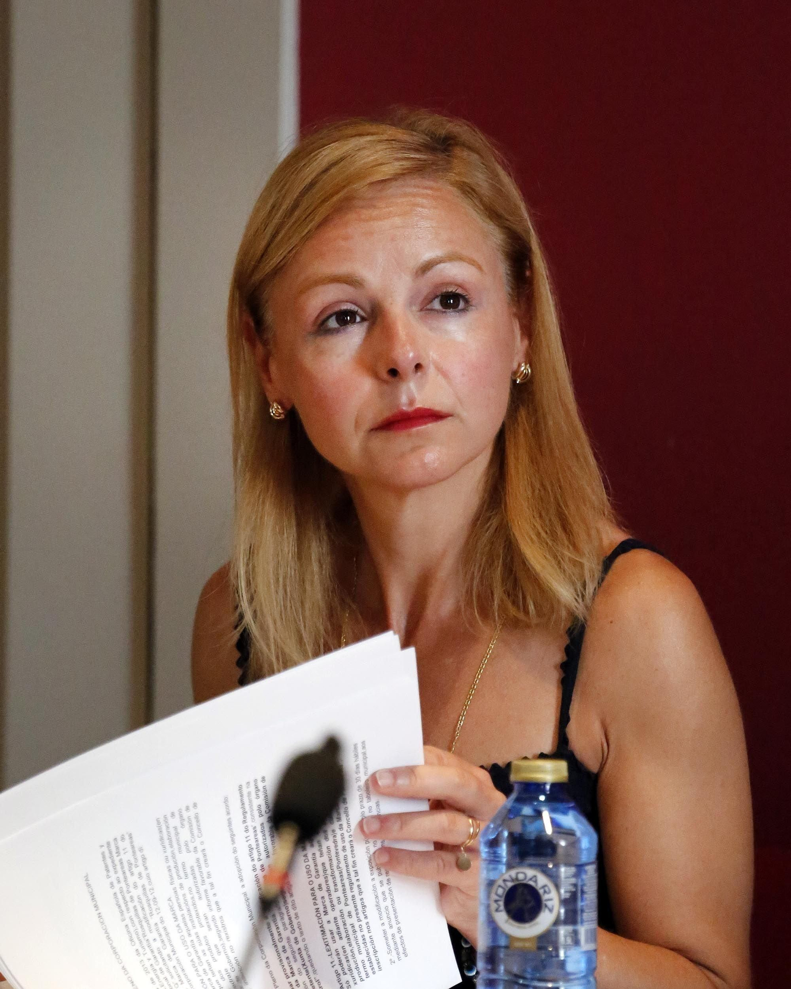 Marisol Valado presentó a pleno la nueva ordenanza del mercadillo.
