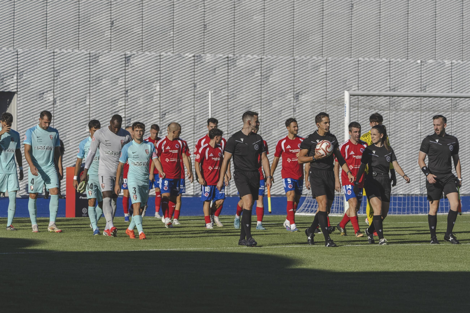 Galería |  O Couto vive una jornada de calor y una nueva derrota de la UD Ourense en Primera Federación