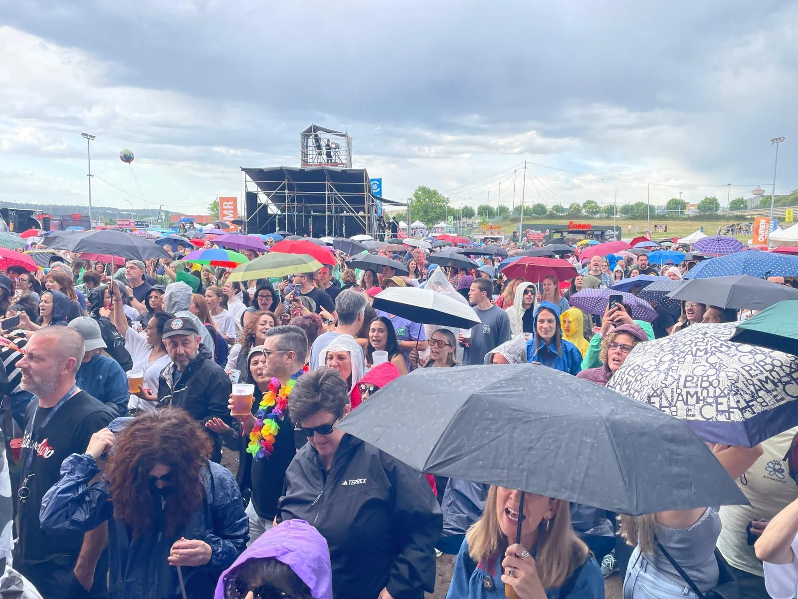 Galería | La lluvia no impide que el Ouren Sound vuelve a vibrar
