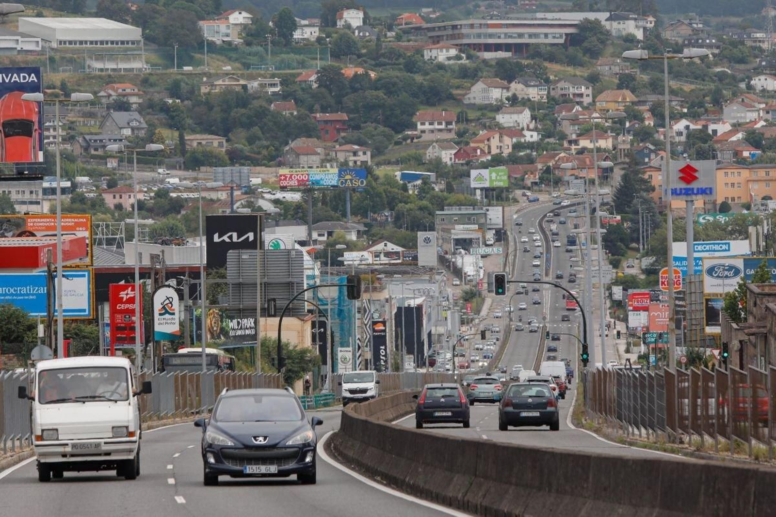 El alcalde anunció ayer que Contratación del Estado publicó ayer la licitación de la reforma de la Avenida de Madrid. Una obra que fue anunciada en 2016, comenzará tras la Navidad y acabará en el año 2026.