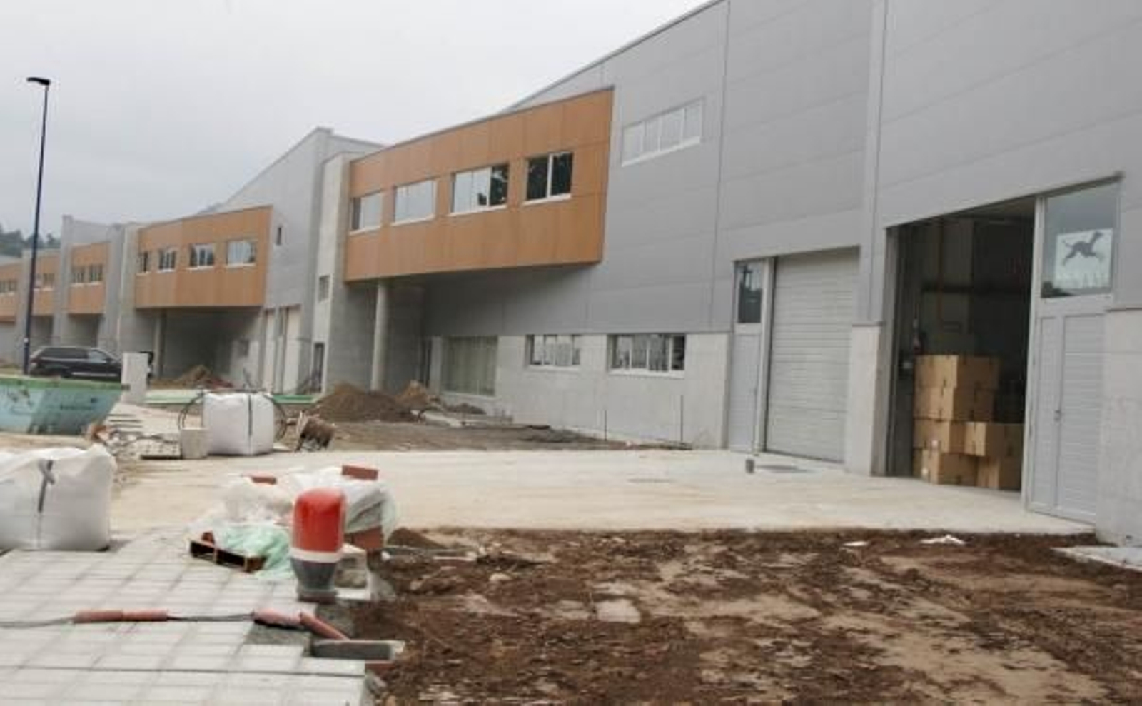 La ciudad del textil, en el Parque Tecnológico, acogerá a 44 empresas y algunas se están instalando estos días. (foto  j.v.